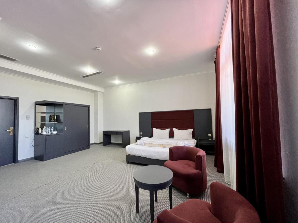 Almaty Grand Erbil Hotel Екстериор снимка