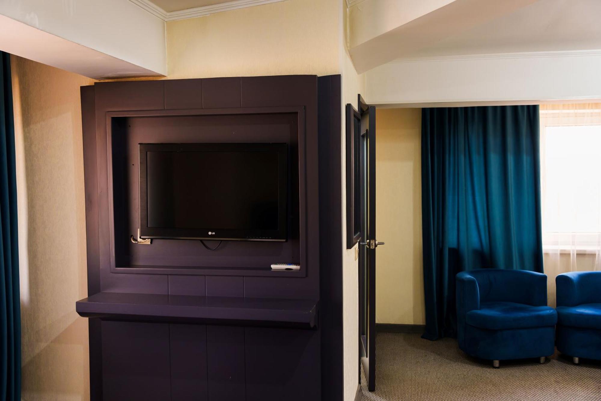 Almaty Grand Erbil Hotel Екстериор снимка