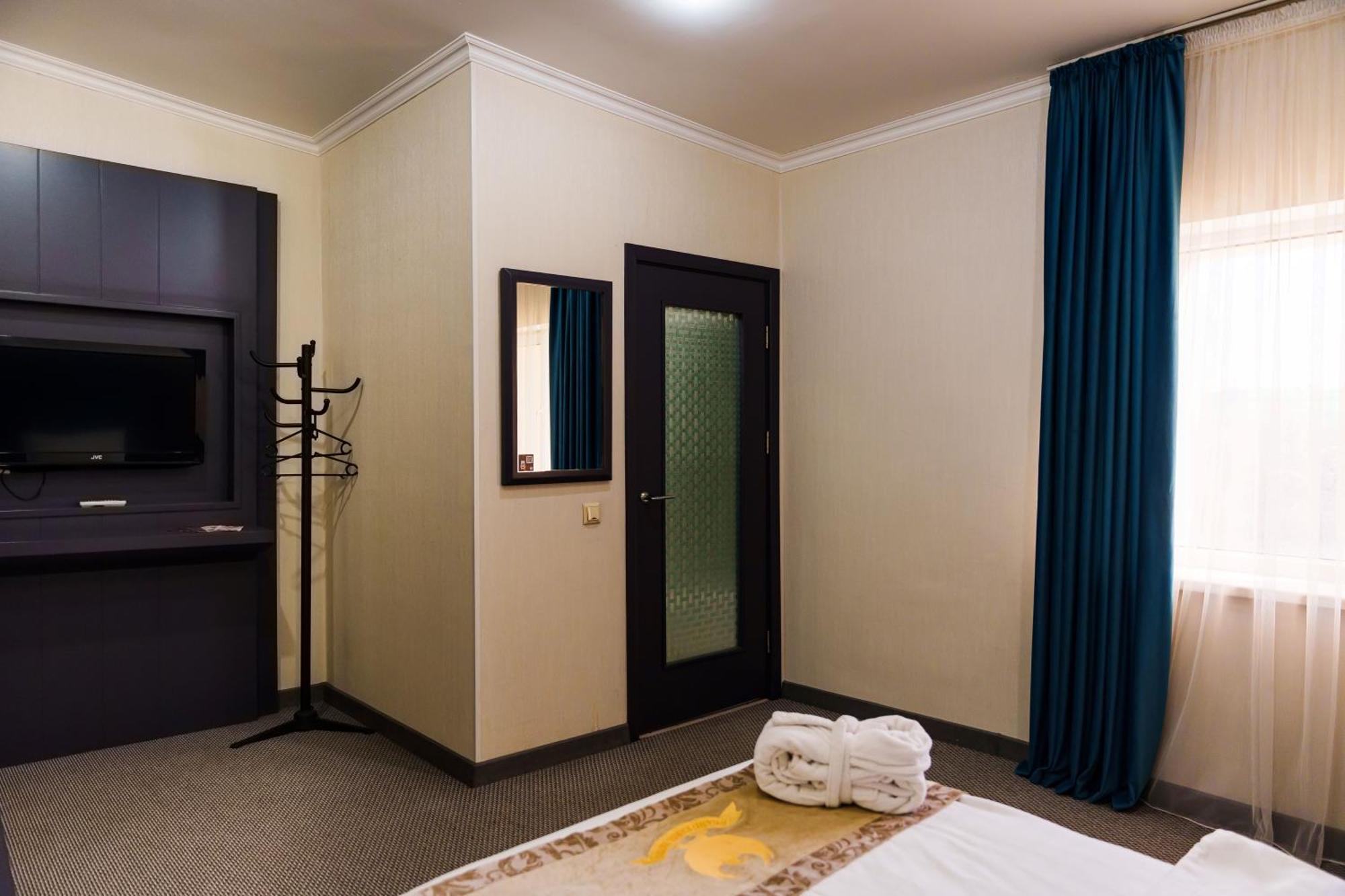 Almaty Grand Erbil Hotel Екстериор снимка